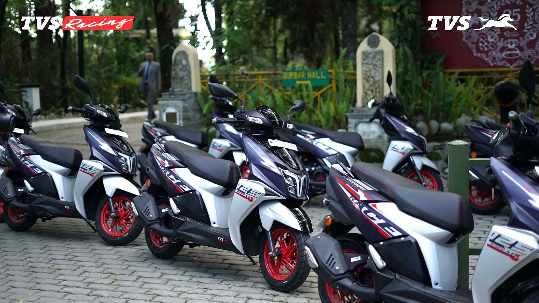 बोल्ड र स्पोर्टी लुकमा फेरि टीभीएस एनटर्क, ब्लेज ब्लु संस्करण सार्वजनिक